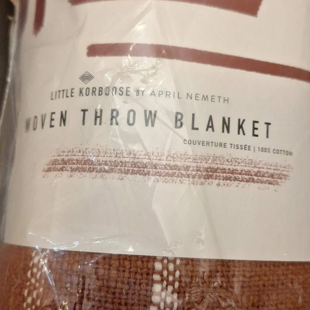 Little Korboose Woven Plaid Blanket Throw New
